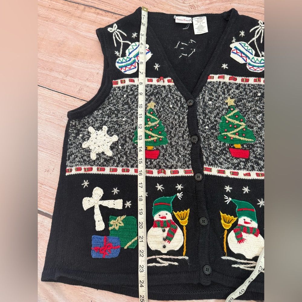 Bobby Brooks Christmas Sweater Vest Button Up Embroidered Vintage Large - Picture 5 of 9
